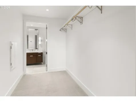 550 SW 10th Avenue Portland OR 97205