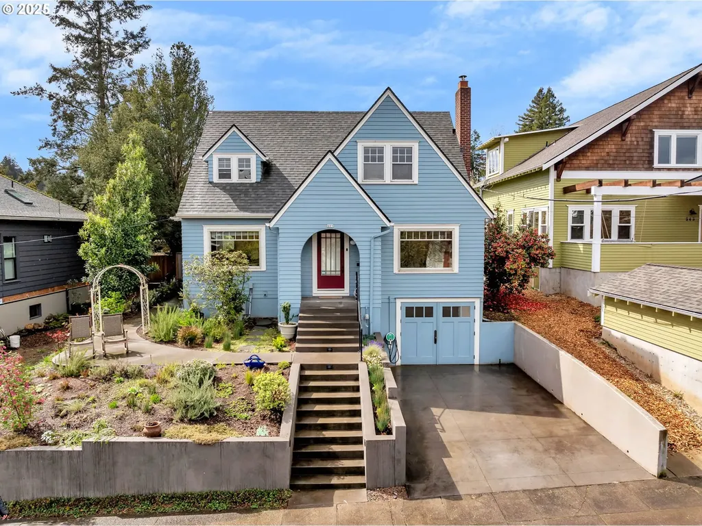 605 SE 70th Avenue Portland OR 97215