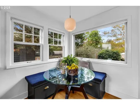 605 SE 70th Avenue Portland OR 97215