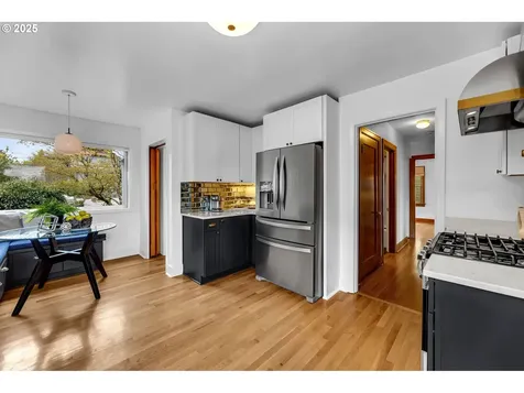 605 SE 70th Avenue Portland OR 97215