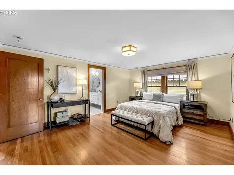 605 SE 70th Avenue Portland OR 97215