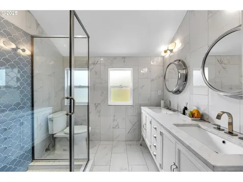 605 SE 70th Avenue Portland OR 97215
