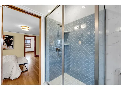 605 SE 70th Avenue Portland OR 97215