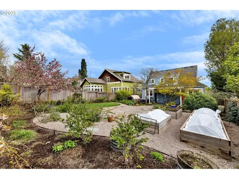 605 SE 70th Avenue Portland OR 97215