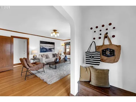 605 SE 70th Avenue Portland OR 97215