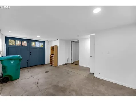 605 SE 70th Avenue Portland OR 97215