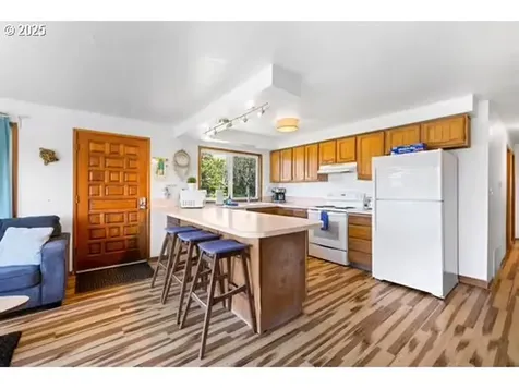 18320 N Highway 101 Rockaway Beach OR 97136