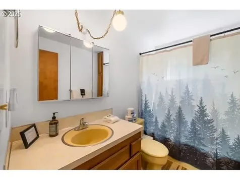 18320 N Highway 101 Rockaway Beach OR 97136