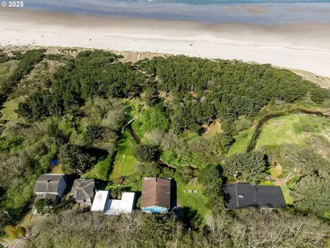 18320 N Highway 101 Rockaway Beach OR 97136