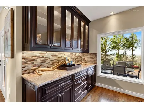 2543 Palisades Crest Drive Lake Oswego OR 97034