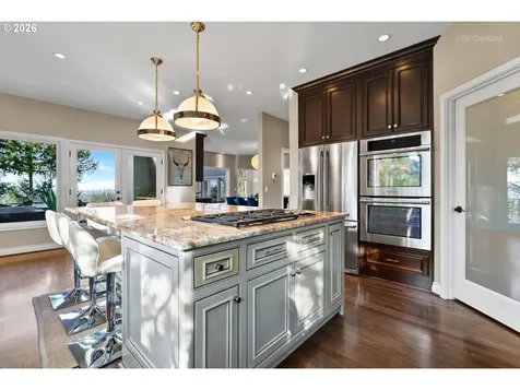 2543 Palisades Crest Drive Lake Oswego OR 97034