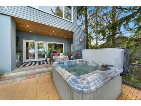 2543 Palisades Crest Drive Lake Oswego OR 97034