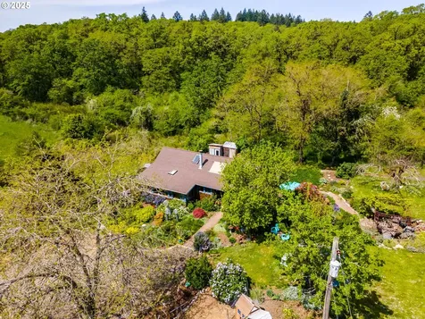 6390 NW Lilac Hill Road Yamhill OR 97148