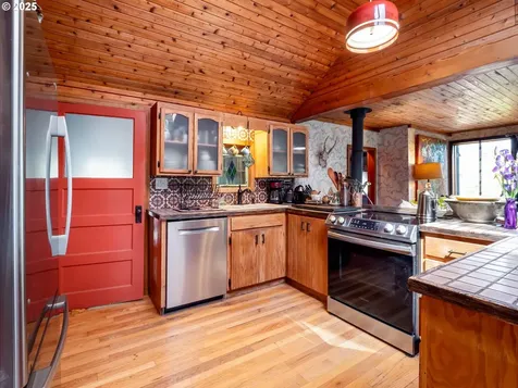 6390 NW Lilac Hill Road Yamhill OR 97148