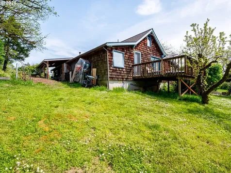 6390 NW Lilac Hill Road Yamhill OR 97148