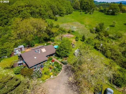 6390 NW Lilac Hill Road Yamhill OR 97148