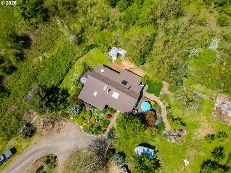 6390 NW Lilac Hill Road Yamhill OR 97148