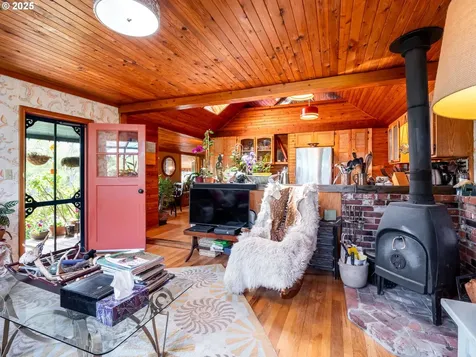 6390 NW Lilac Hill Road Yamhill OR 97148