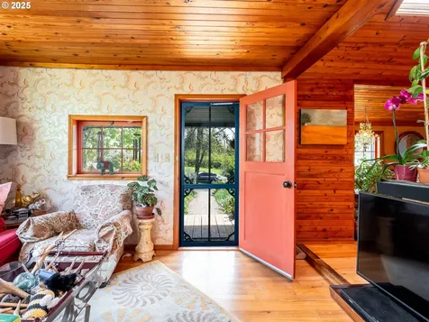 6390 NW Lilac Hill Road Yamhill OR 97148