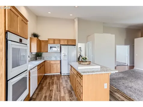 11973 Leann Marie Lane Oregon City OR 97045