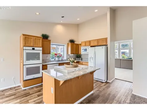 11973 Leann Marie Lane Oregon City OR 97045
