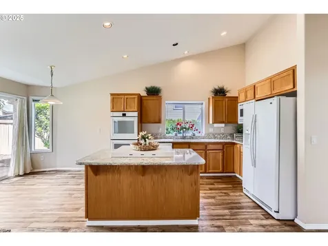 11973 Leann Marie Lane Oregon City OR 97045