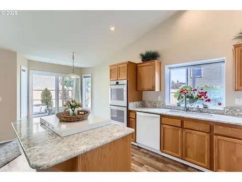 11973 Leann Marie Lane Oregon City OR 97045