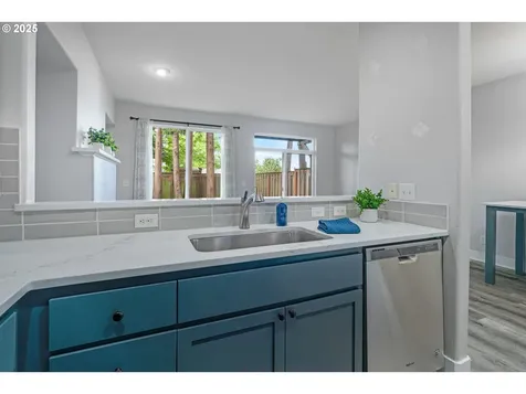 1238 SE Roundelay Street Hillsboro OR 97123