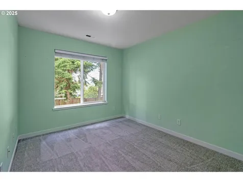 1238 SE Roundelay Street Hillsboro OR 97123