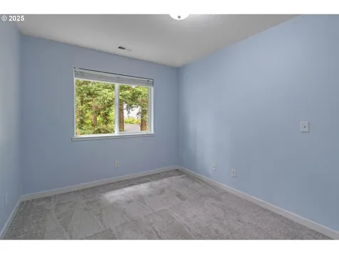 1238 SE Roundelay Street Hillsboro OR 97123