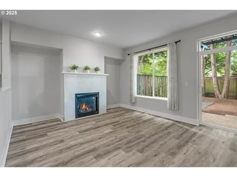 1238 SE Roundelay Street Hillsboro OR 97123
