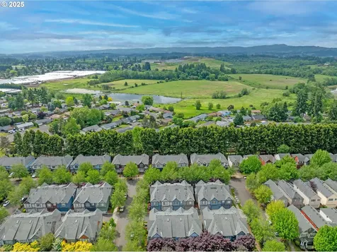 1238 SE Roundelay Street Hillsboro OR 97123