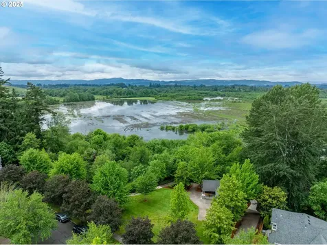 1238 SE Roundelay Street Hillsboro OR 97123