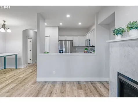 1238 SE Roundelay Street Hillsboro OR 97123