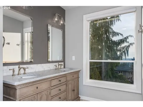 9644 SE Westview Court Happy Valley OR 97086