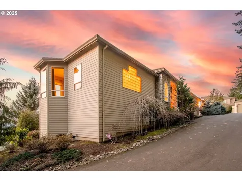 9644 SE Westview Court Happy Valley OR 97086
