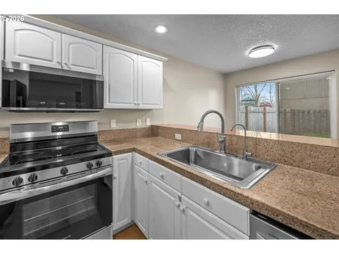 685 SE 71st Avenue Hillsboro OR 97123
