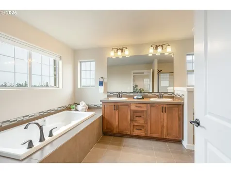 29113 SW Geneva Loop Wilsonville OR 97070