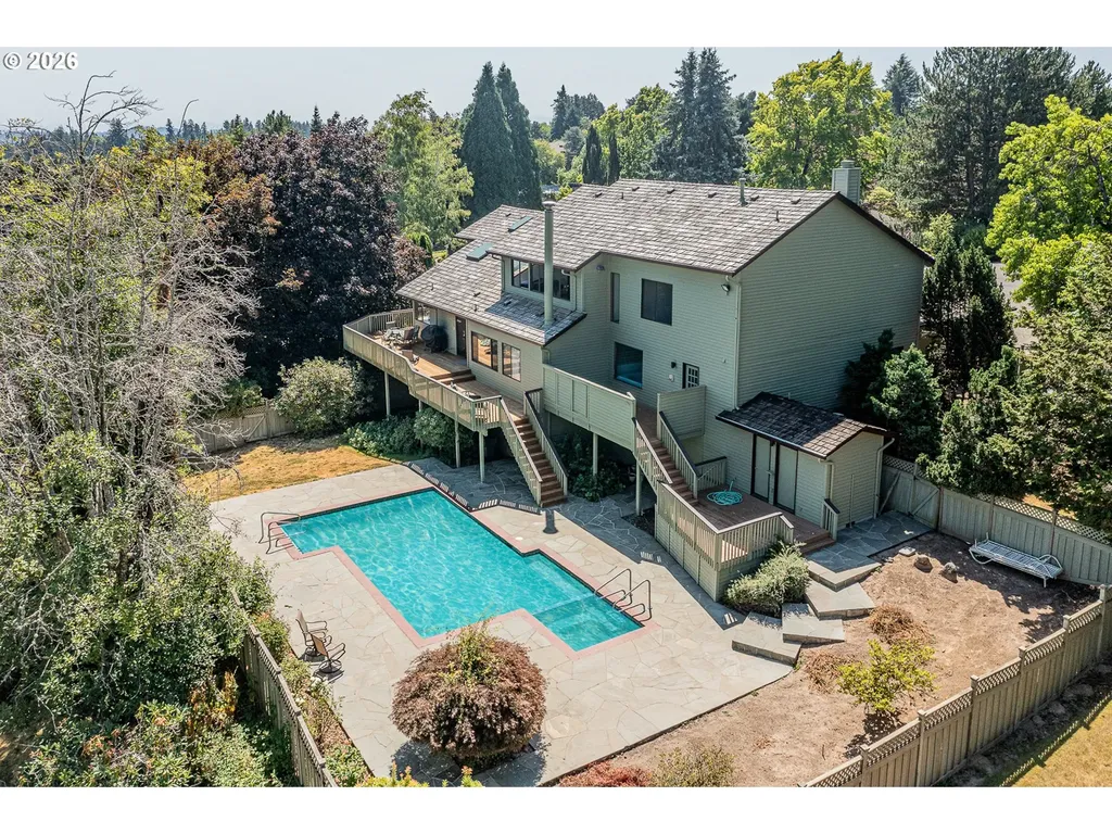 12357 SW Duchilly Court Portland OR 97224