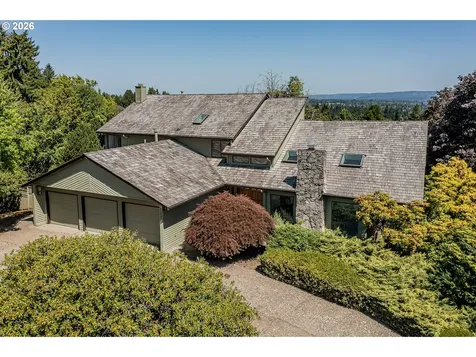 12357 SW Duchilly Court Portland OR 97224