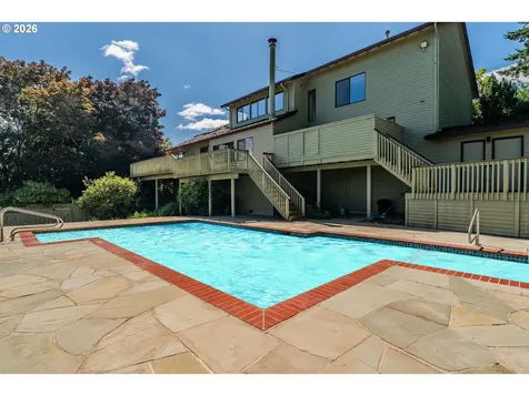 12357 SW Duchilly Court Portland OR 97224
