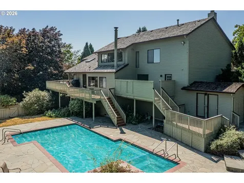 12357 SW Duchilly Court Portland OR 97224