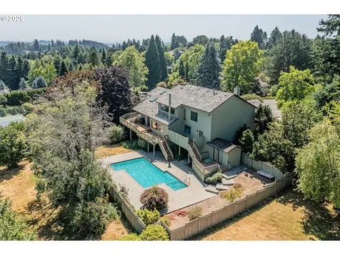 12357 SW Duchilly Court Portland OR 97224