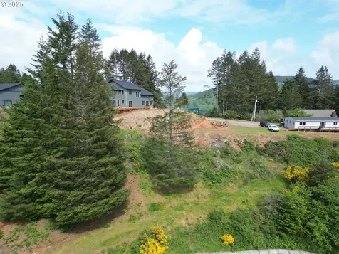 6877 Pacific Terrace Drive Brookings OR 97415