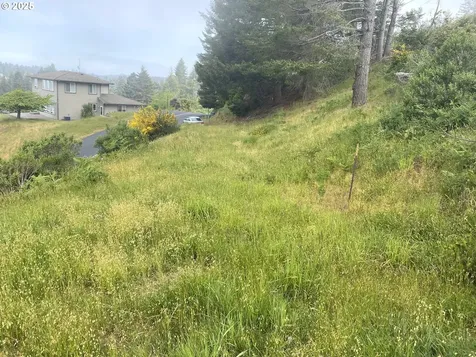 6877 Pacific Terrace Drive Brookings OR 97415