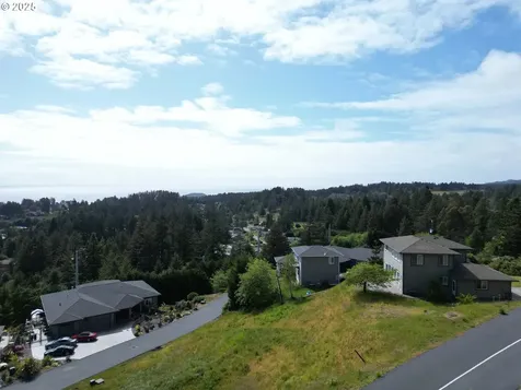 6877 Pacific Terrace Drive Brookings OR 97415