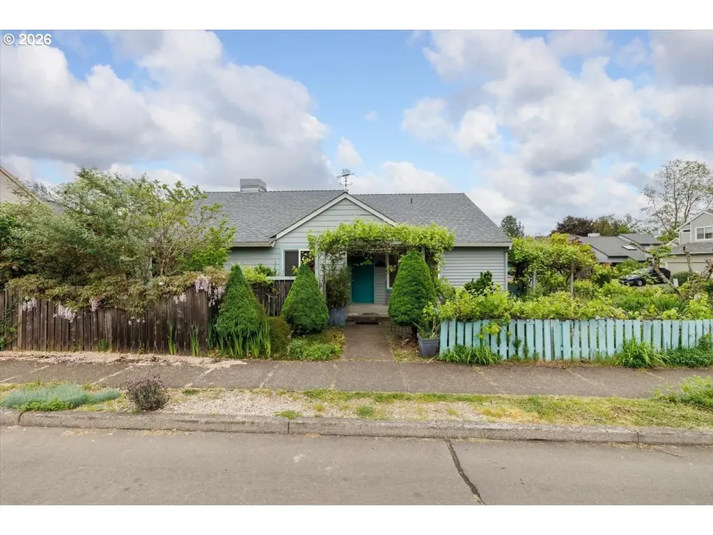 10619 SW Windsor Place Portland OR 97223