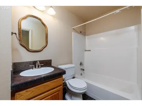 10619 SW Windsor Place Portland OR 97223