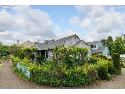 10619 SW Windsor Place Portland OR 97223