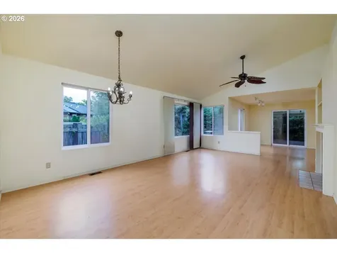 10619 SW Windsor Place Portland OR 97223
